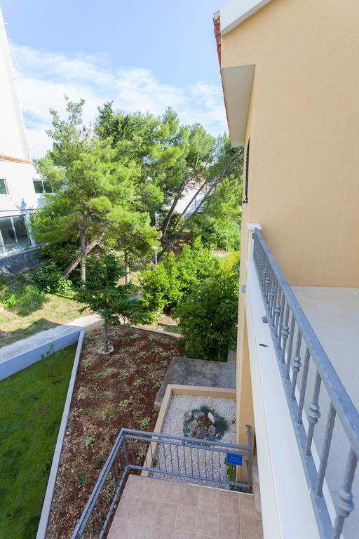 Meri Apartments - Puharic Makarska Dış mekan fotoğraf