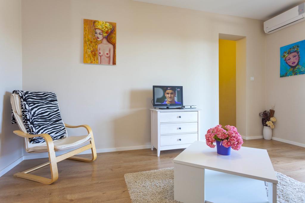 Meri Apartments - Puharic Makarska Oda fotoğraf