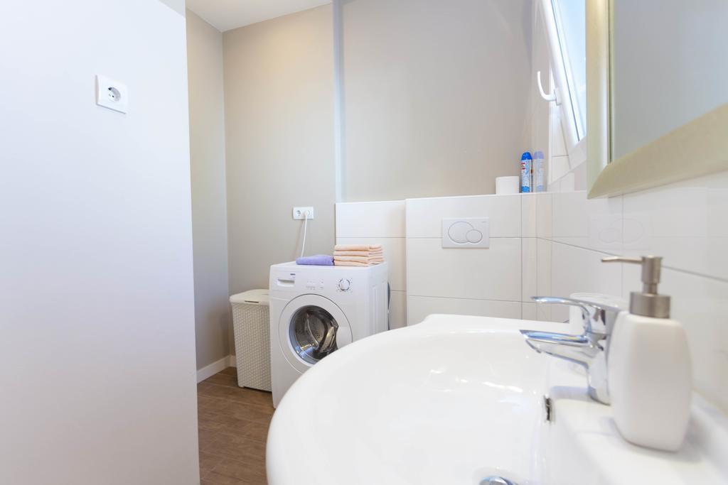 Meri Apartments - Puharic Makarska Oda fotoğraf