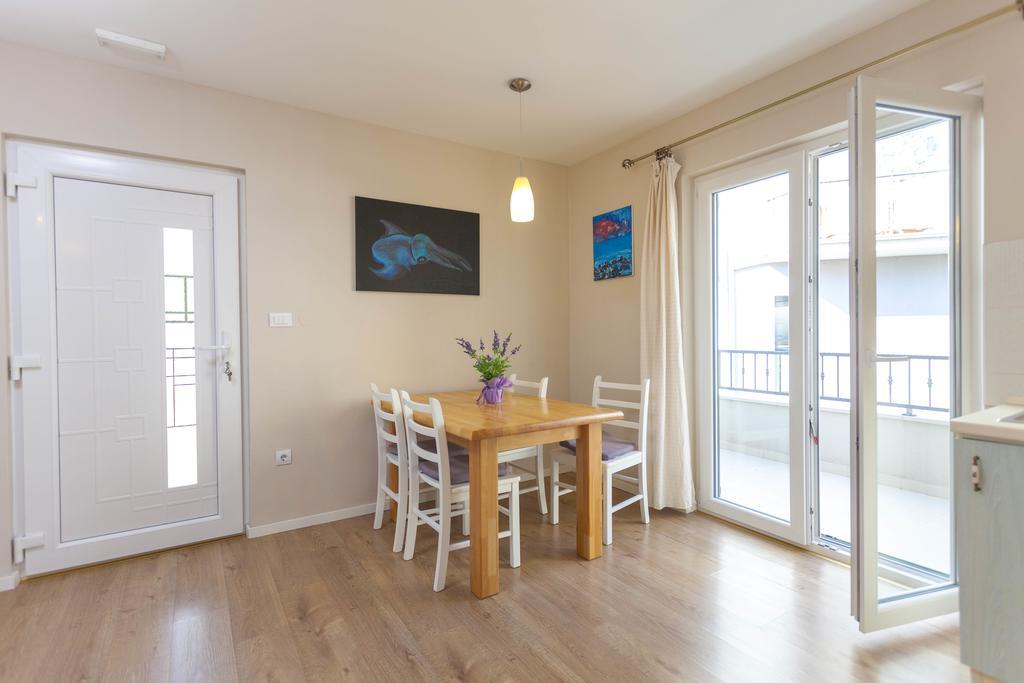 Meri Apartments - Puharic Makarska Oda fotoğraf