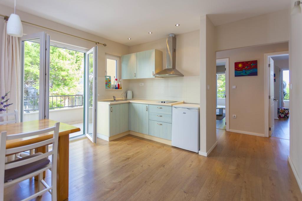 Meri Apartments - Puharic Makarska Dış mekan fotoğraf